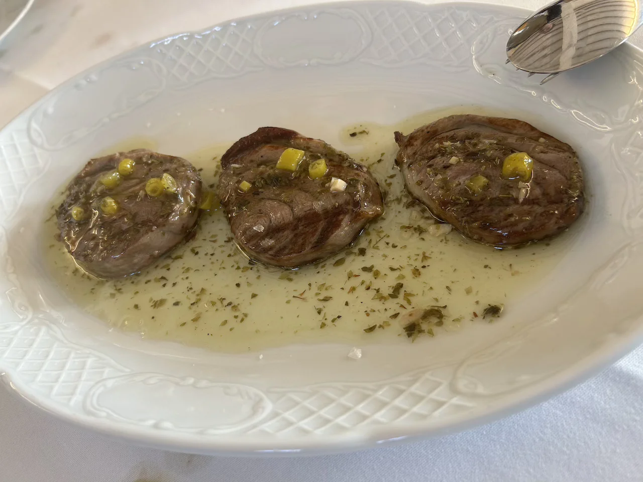 11 Morrillo de atún con piparra